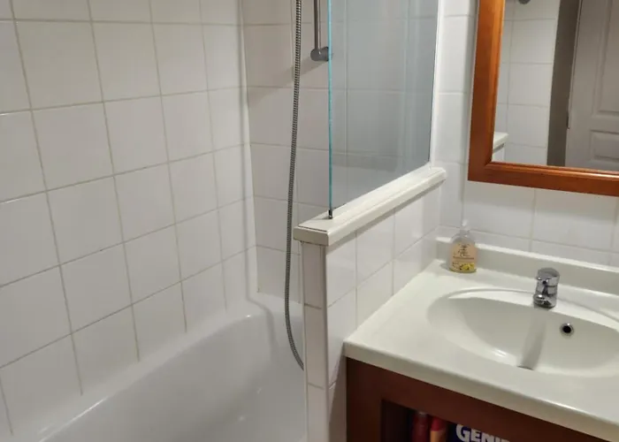 Les Grands Pins * 卡尔康